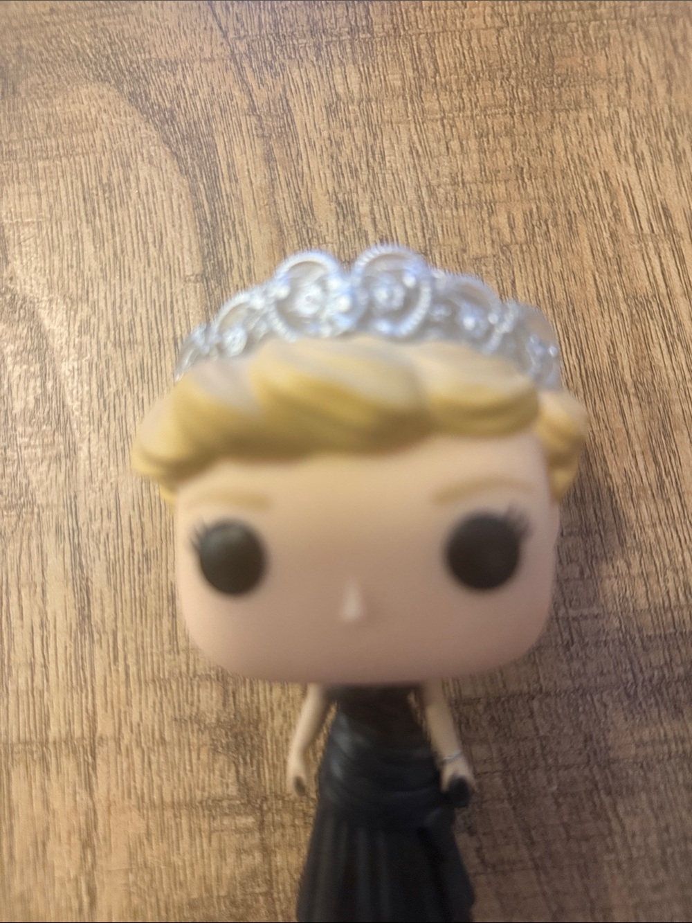 Pop! Vinyl Princess Diana Figure in Black Evening Gown with Silver Tiara - Picture 2 of 4